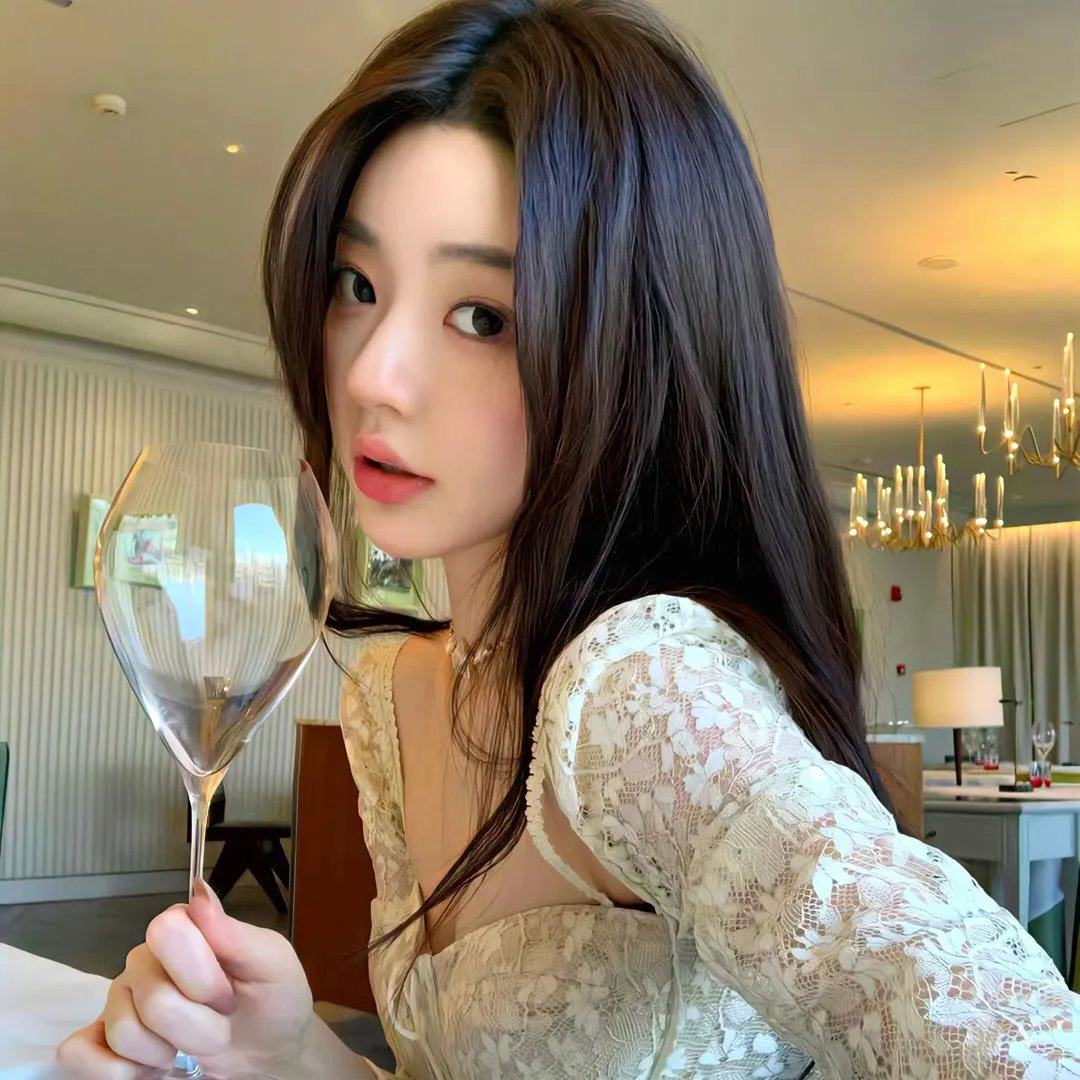甜蜜寂寞女孩
